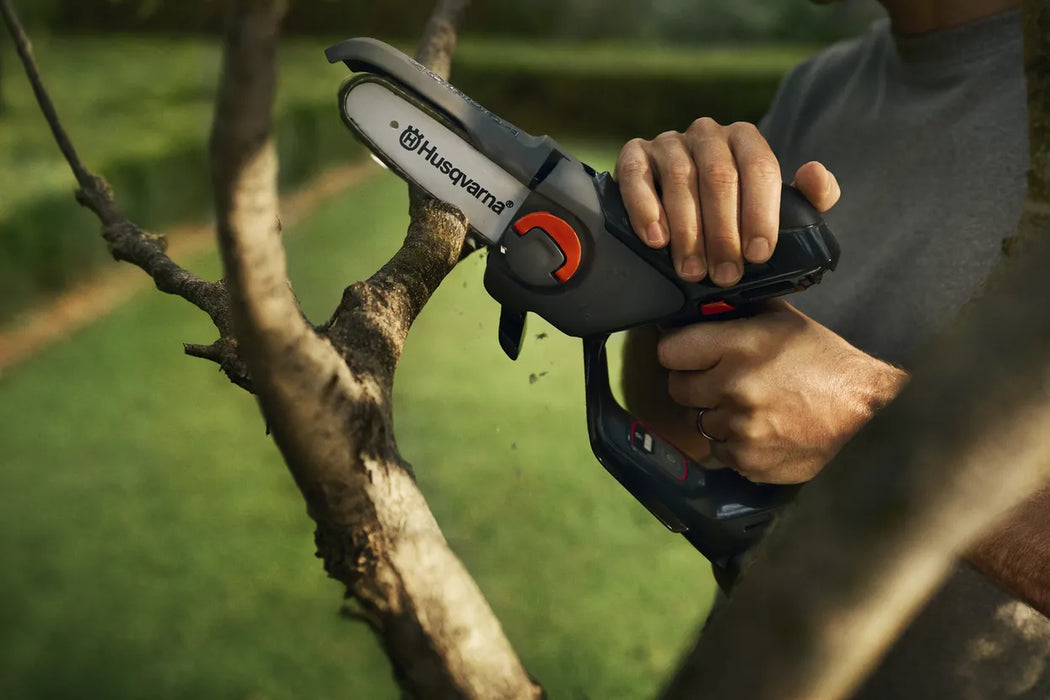 Husqvarna Aspire™ Pruner 18V Without Battery and Charger